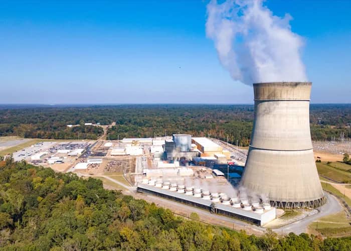 Exterior view of Entergy's Grand Gulf Nuclear Station.