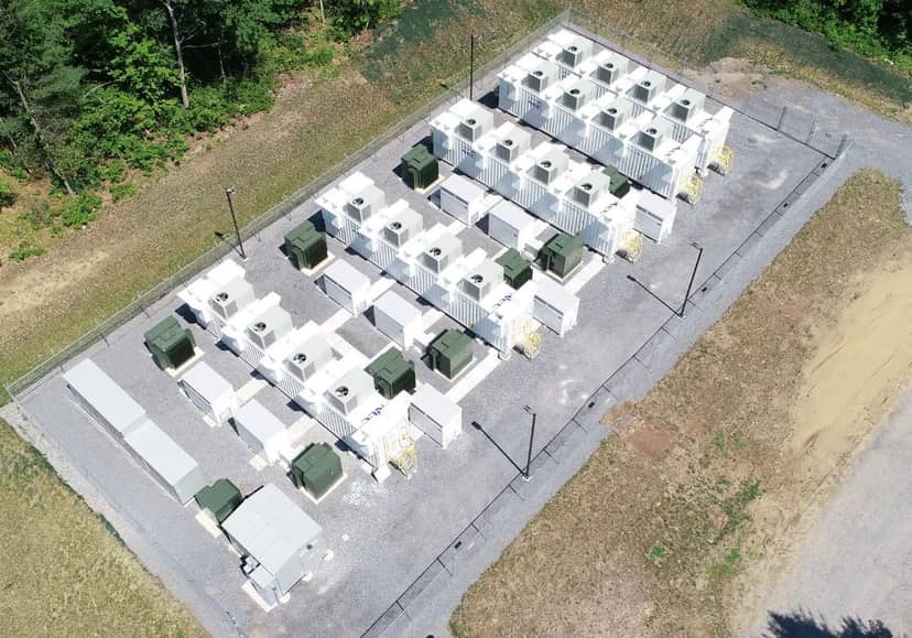 Aerial view of battery enclosures at the KCE NY 1 project in New York.