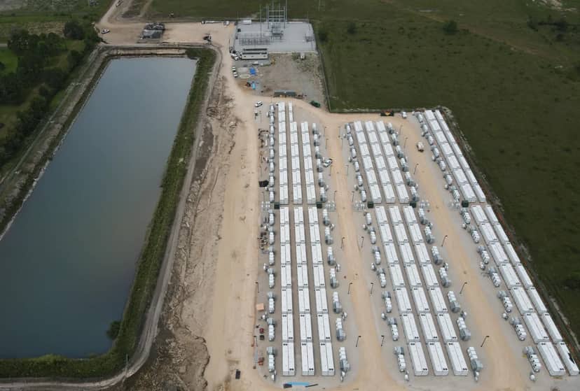 Aerial view of GridStor's completed Hidden Lakes battery storage project.